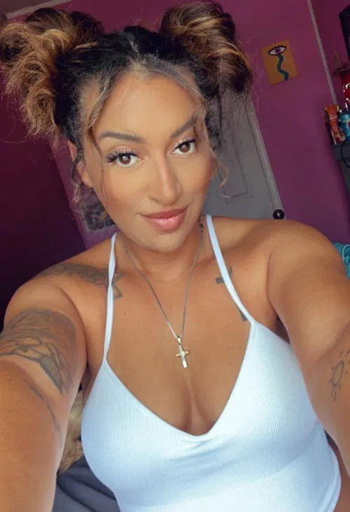 Thumbnail Half Asian Vietnamese half white 45F: An Insight into Multiracial Identities