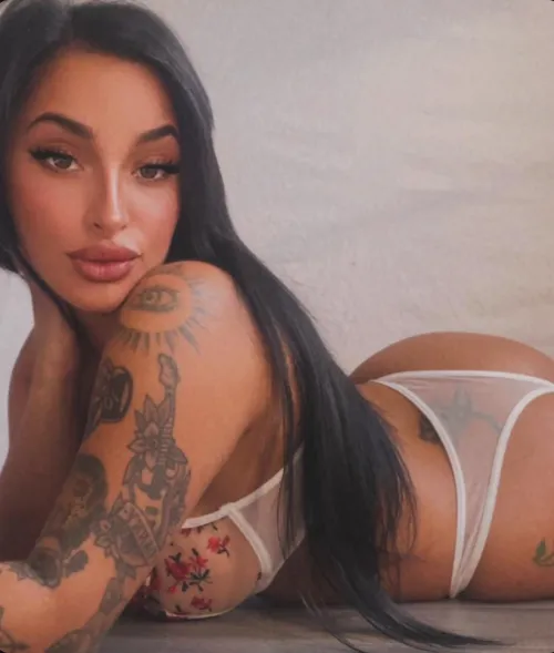 Thumbnail TotalBabes: A Journey with Michelleyyyyyyy