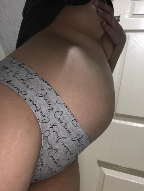 Thumbnail Petite & Pregnant at 15 Weeks: Goodwetwet Update