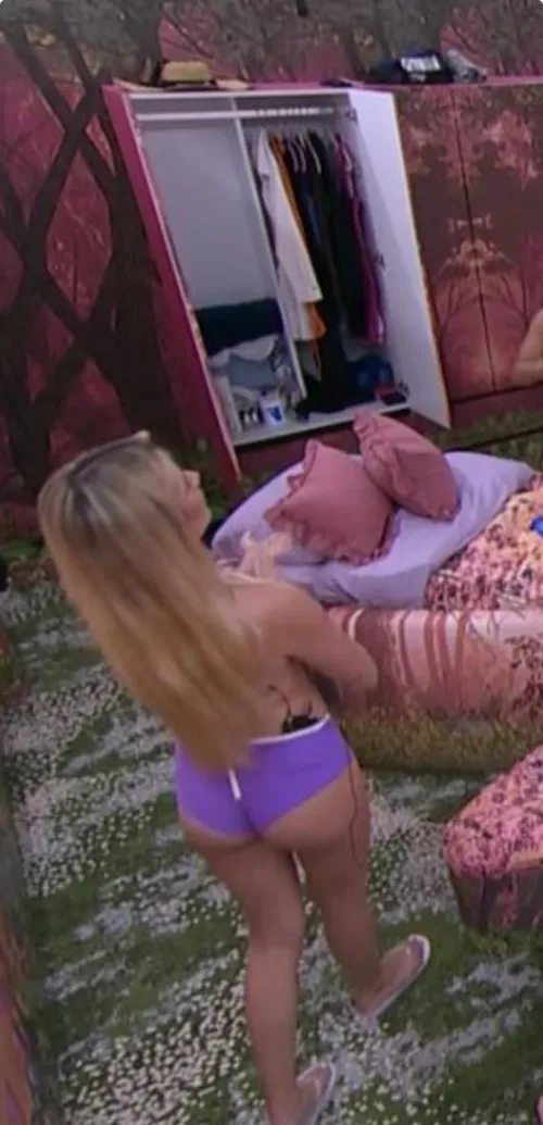 Thumbnail Unveiling Leah in BB26: Insights by 0kayb0omer