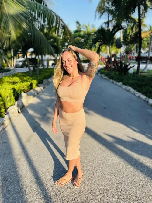 Thumbnail All Smiles: Chic Croptop Style by SeptemberSaM23 at croptopgirls