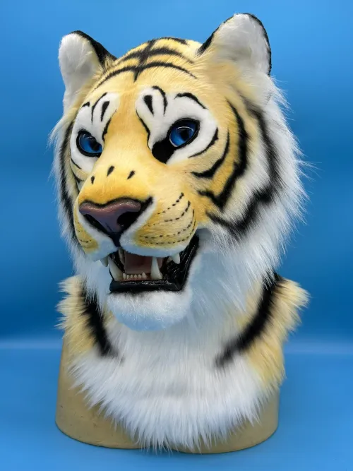 Thumbnail Realistic Tiger Fursuit Adventure - Explore Furry Realism