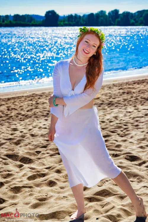 Thumbnail Joey Shines in White Linen | nwglamourguy