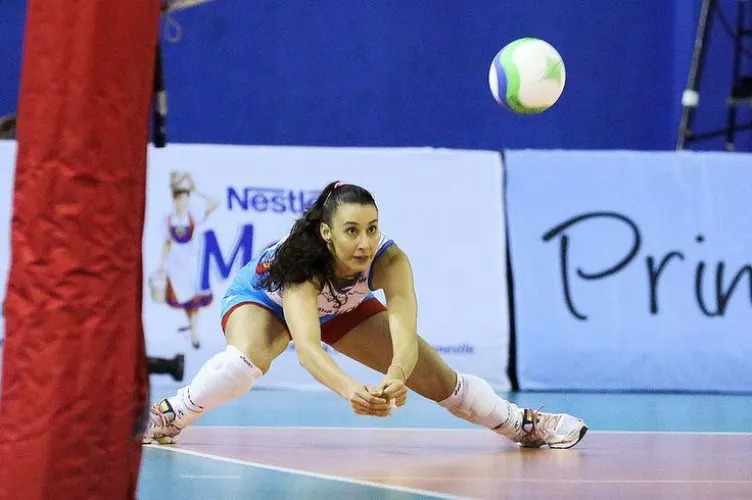 Thumbnail Sheilla Castro: A VolleyballGirls Icon by YongWeddle