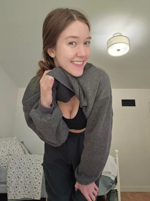 Thumbnail jade_love_12345's Confidence: Cute Without Makeup