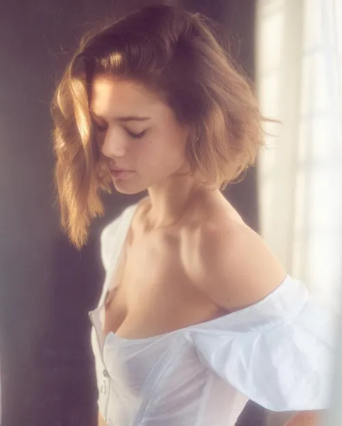 Thumbnail Michelle Ellyse Schlaman's Allure on WW by ger_1p | SexyWomanOfTheDay