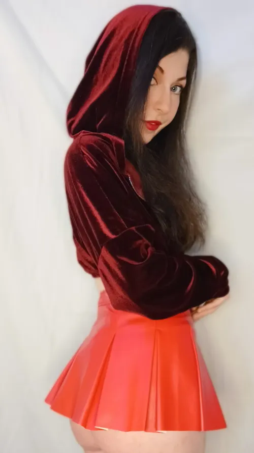 Thumbnail Teasing Funsized Fantasy: Little Red Riding Hood Fun | starlitsirenx | Funsized