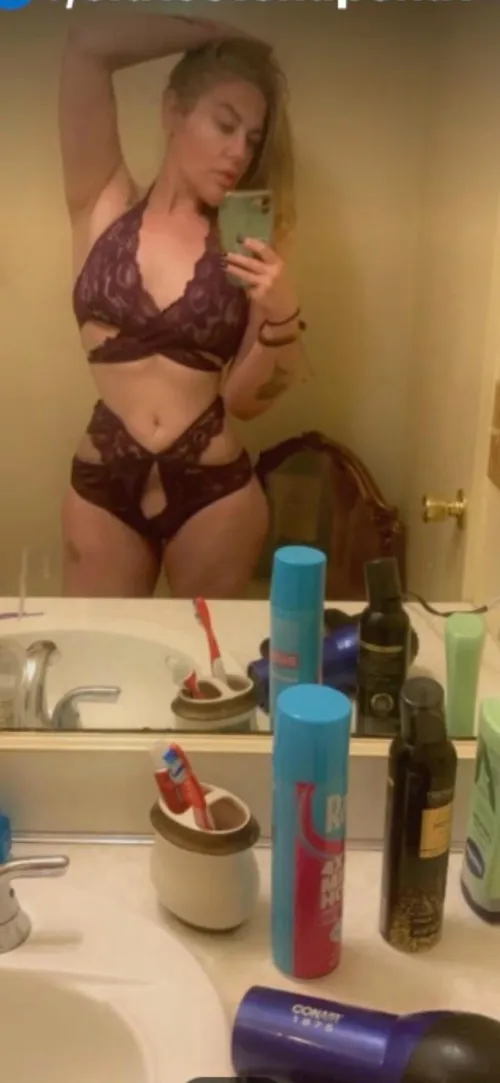 Thumbnail No_Maybe3384's Weekend Menu: Fun Awaits on slutsofsnapchat