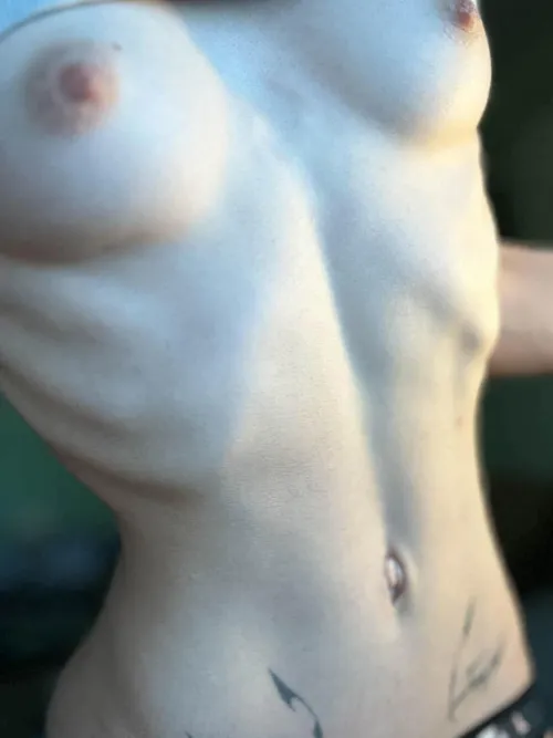 Thumbnail Just the Right Size for Big Adventures | Isla_Lucinda