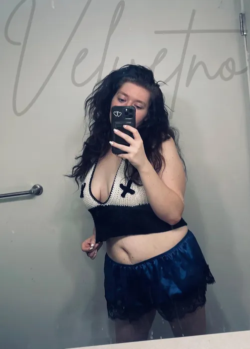 Thumbnail Weight Loss Struggles: Reflections by Velvetno on chubby