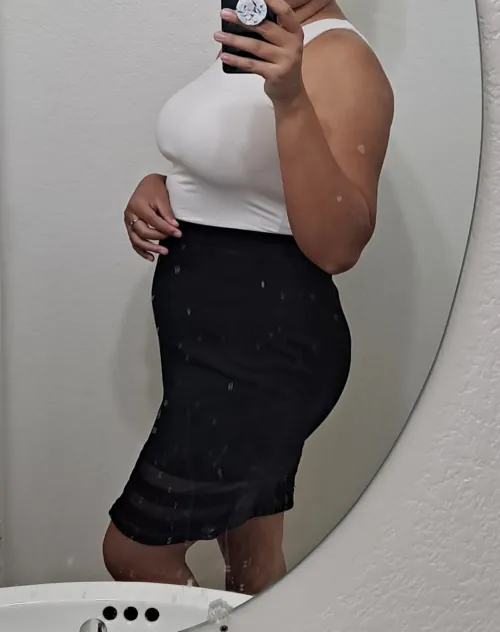 Thumbnail Empowering Elegance: A Sexy Business Woman's Story by Ellieerotica2