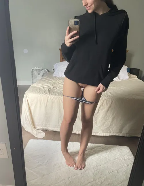 Thumbnail Delve Into Intriguing Content | Emmashared