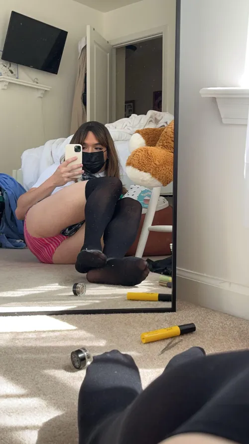 Thumbnail Capturing Moments: Love and Selfies with jennyl2001
