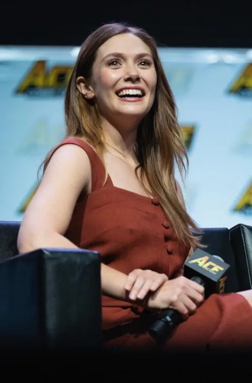 Thumbnail Elizabeth Olsen's Fame Unveiled by painefinalfantasy