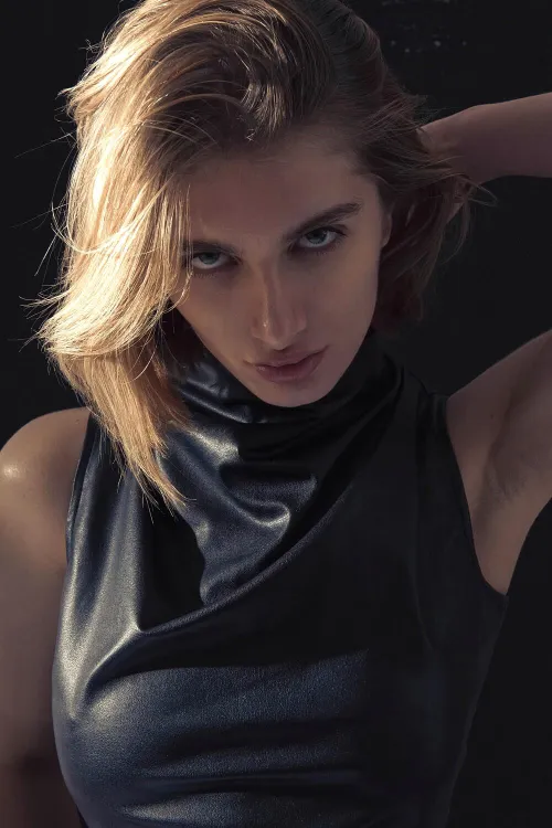 Thumbnail Barbara Majder: Modeling Sophistication Unveiled by catzy007