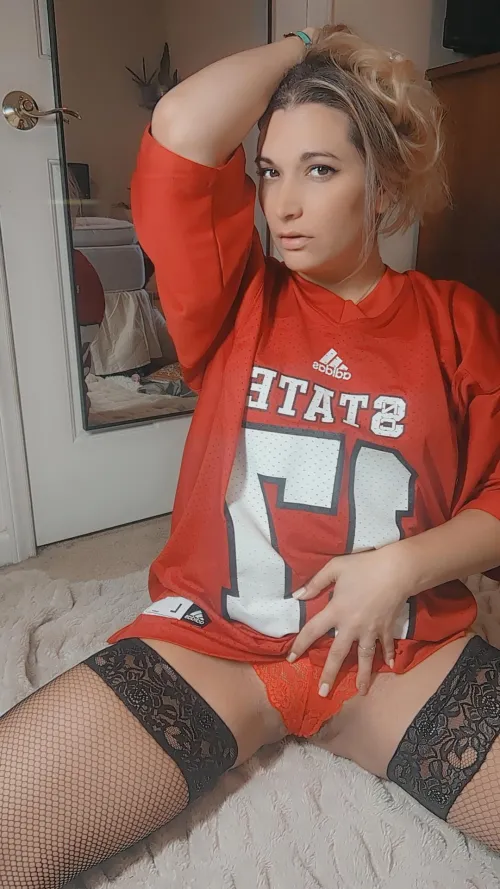 Thumbnail Get Ready for Game Day with pandapaws022 | GamedayGoneWild
