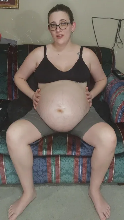 Thumbnail Ready to Pop: Updates on the Pregnancy Journey