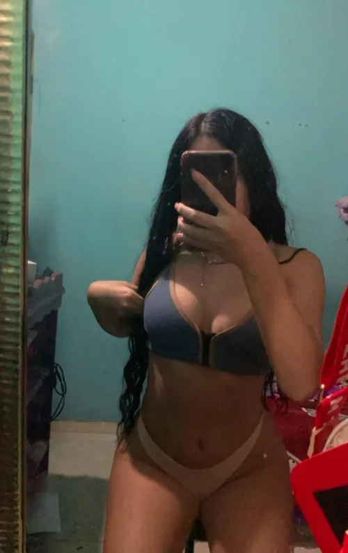 Thumbnail Snapchat susi6780 & Telegram veroniii2004: Revealing Secrets | Sea-Hall7590