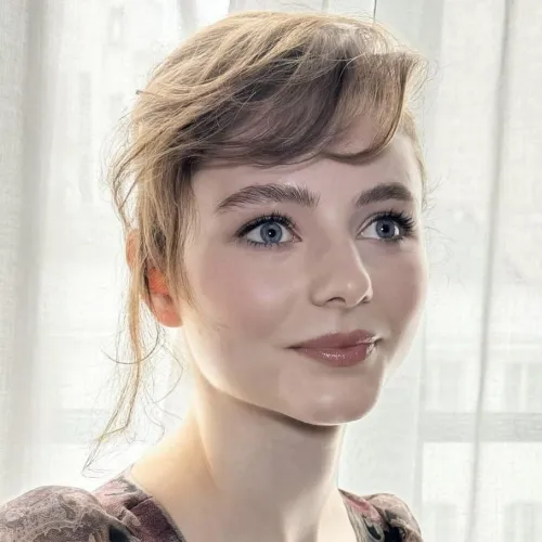 Thumbnail Thomasin McKenzie: Embracing Elegance by KG101411 | PrettyGirls