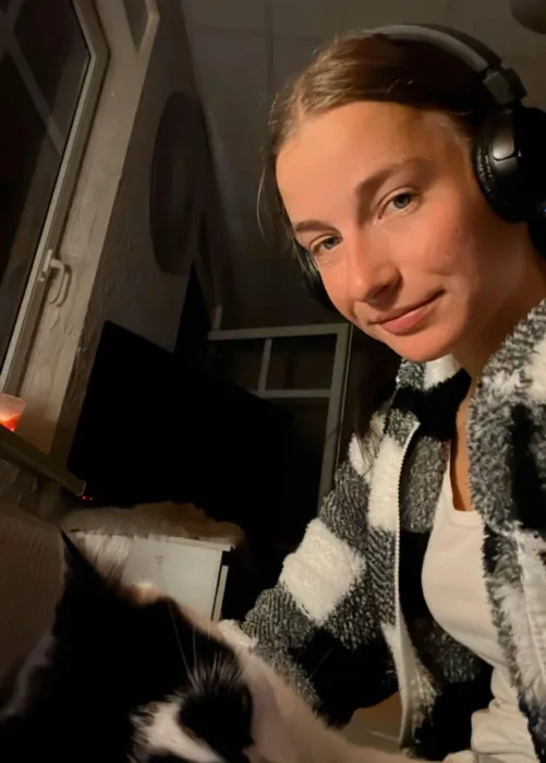 Thumbnail Online Time: Catch Me Live | CheatingBae
