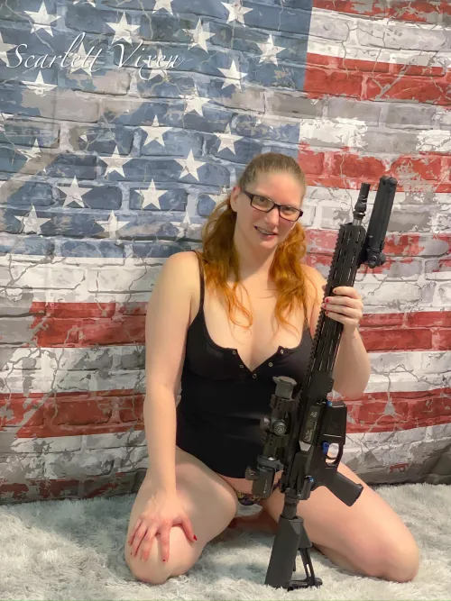 Thumbnail Gotta Love an ARAR10: Must-See Content in Girlswithguns