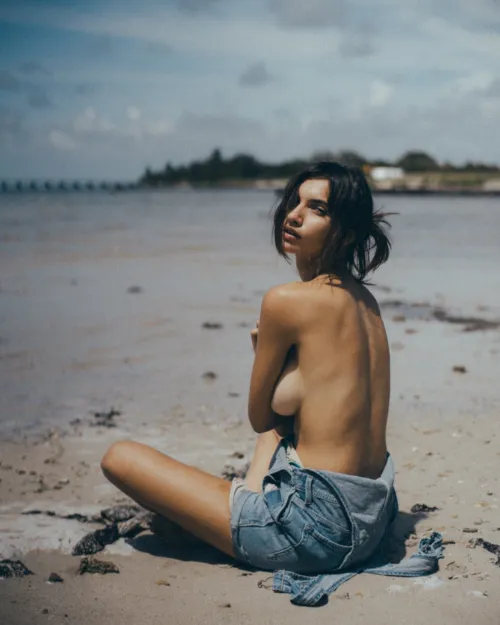 Thumbnail Chanel Postrel: Embodying Elegance and Style