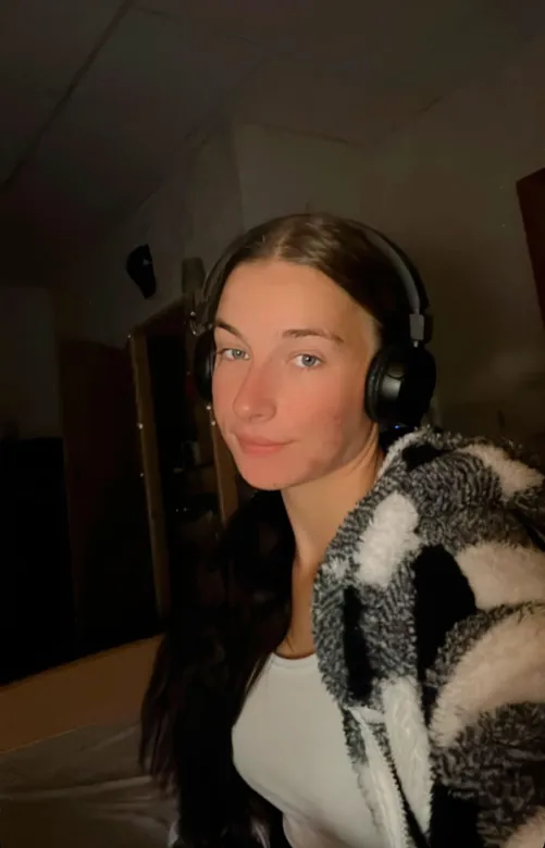 Thumbnail Feeling Bored Tonight? Check out CheatingBae's Profile | OnlyFansGirls101