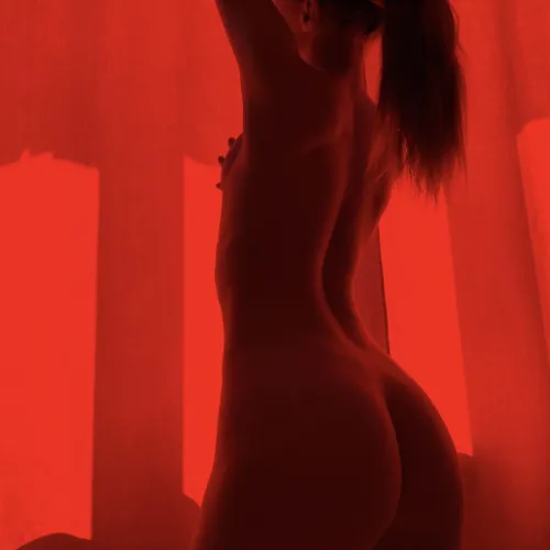 Thumbnail Red and Passion - GlowingSoull's LaBeauteFeminine View