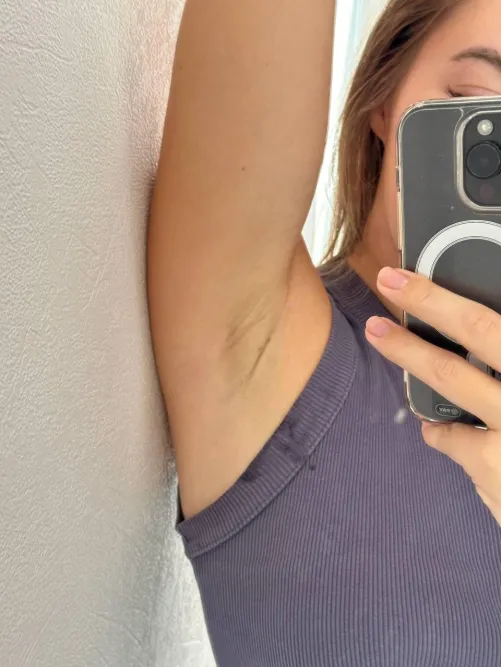 Thumbnail Delve into Armpit Preferences with strungdelorme's Question