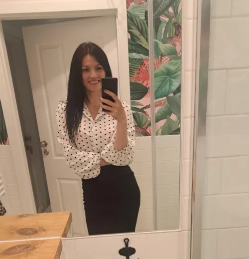 Thumbnail Sophistication Personified: MartaPeonly's Pencil Skirt Style