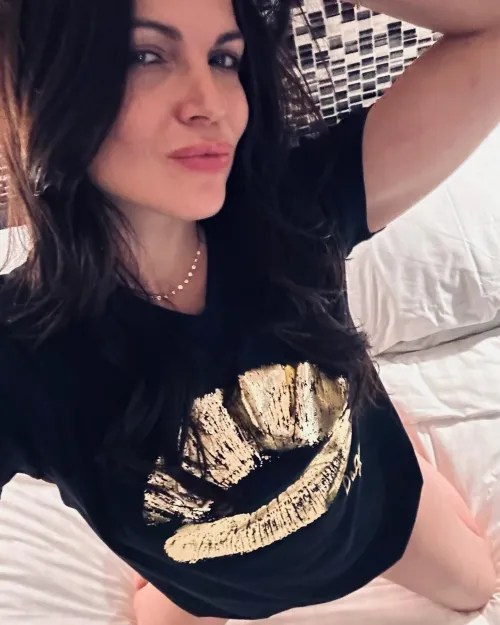 Thumbnail Discover the Dream MILF | AgedBeauty