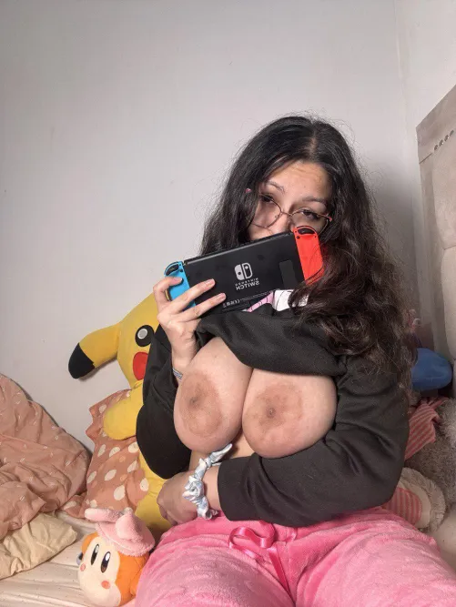Thumbnail Distracting Play: lizzsweet6's Playful Proposals in GWNerdy