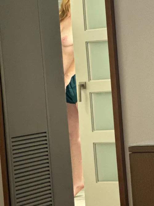 Thumbnail Hotel Antics: Wifey's Ice Run in Seductive Attire