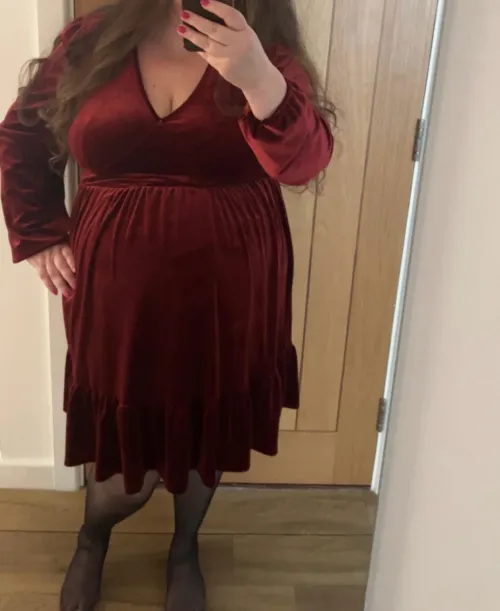 Thumbnail Unveiling Greed Through a Big Dress by Matureannabbw