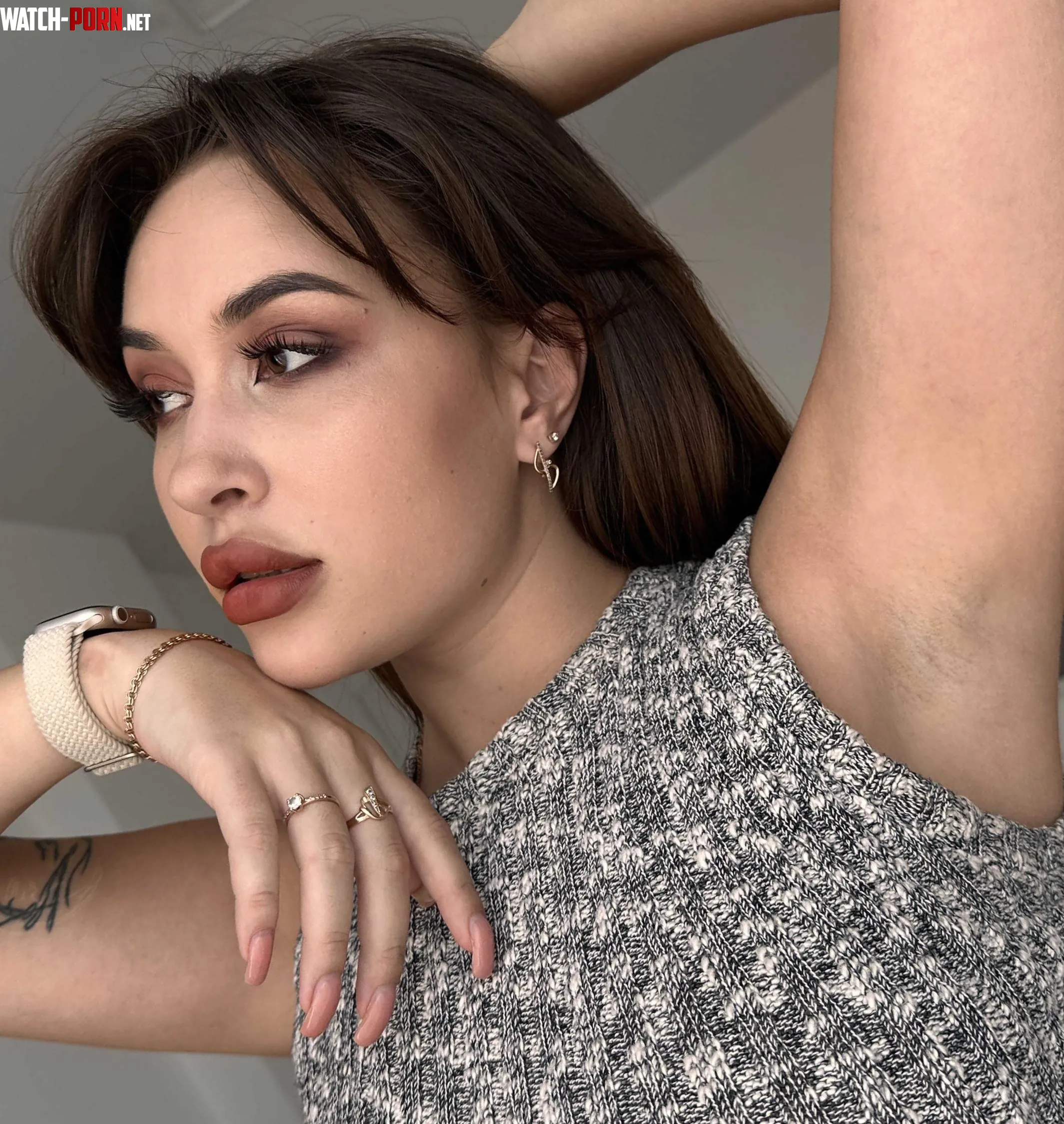 My underarms are smooth and fresh by SweetApplee