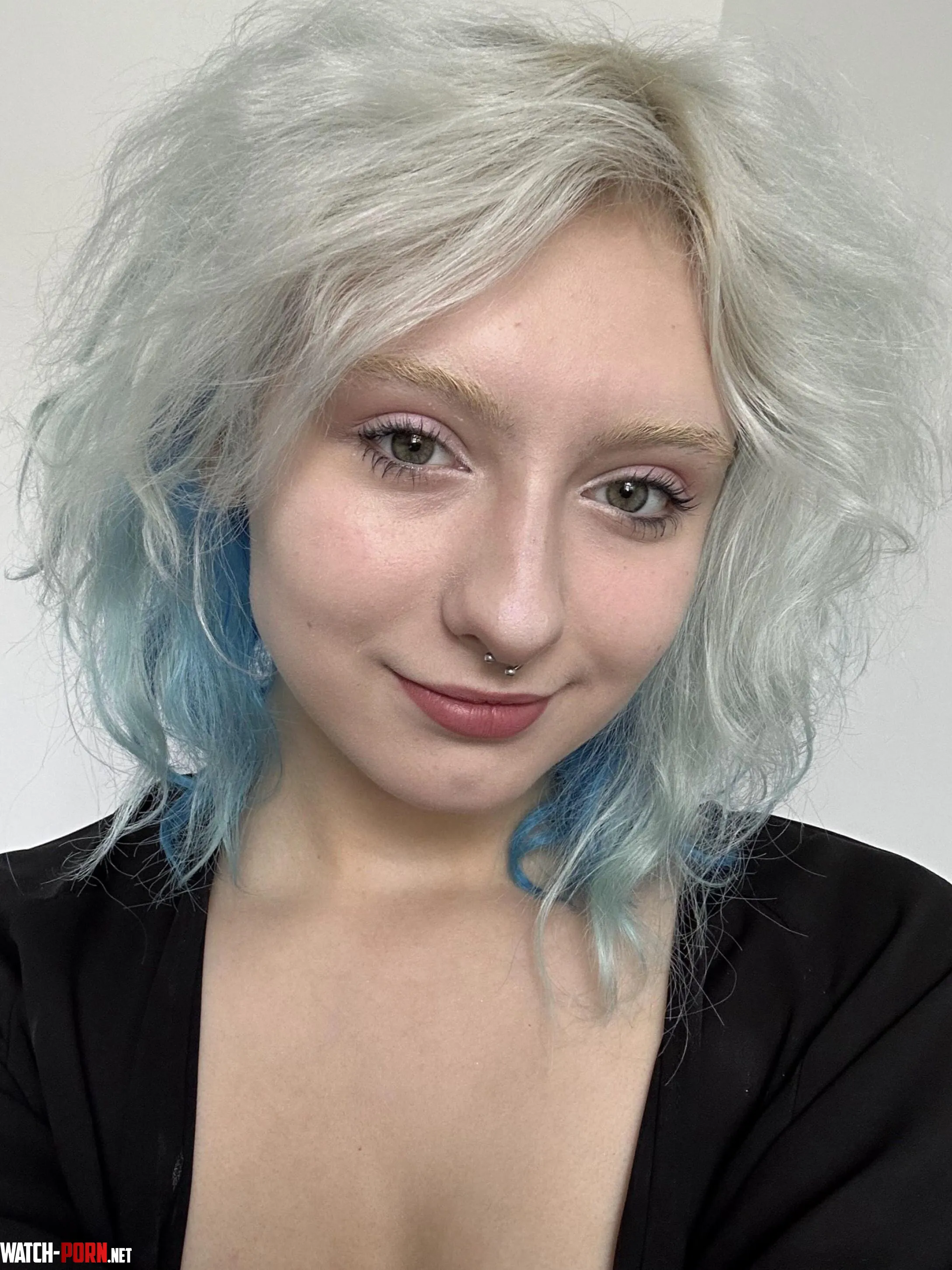 The face of a young alt girl by ShantiAngel