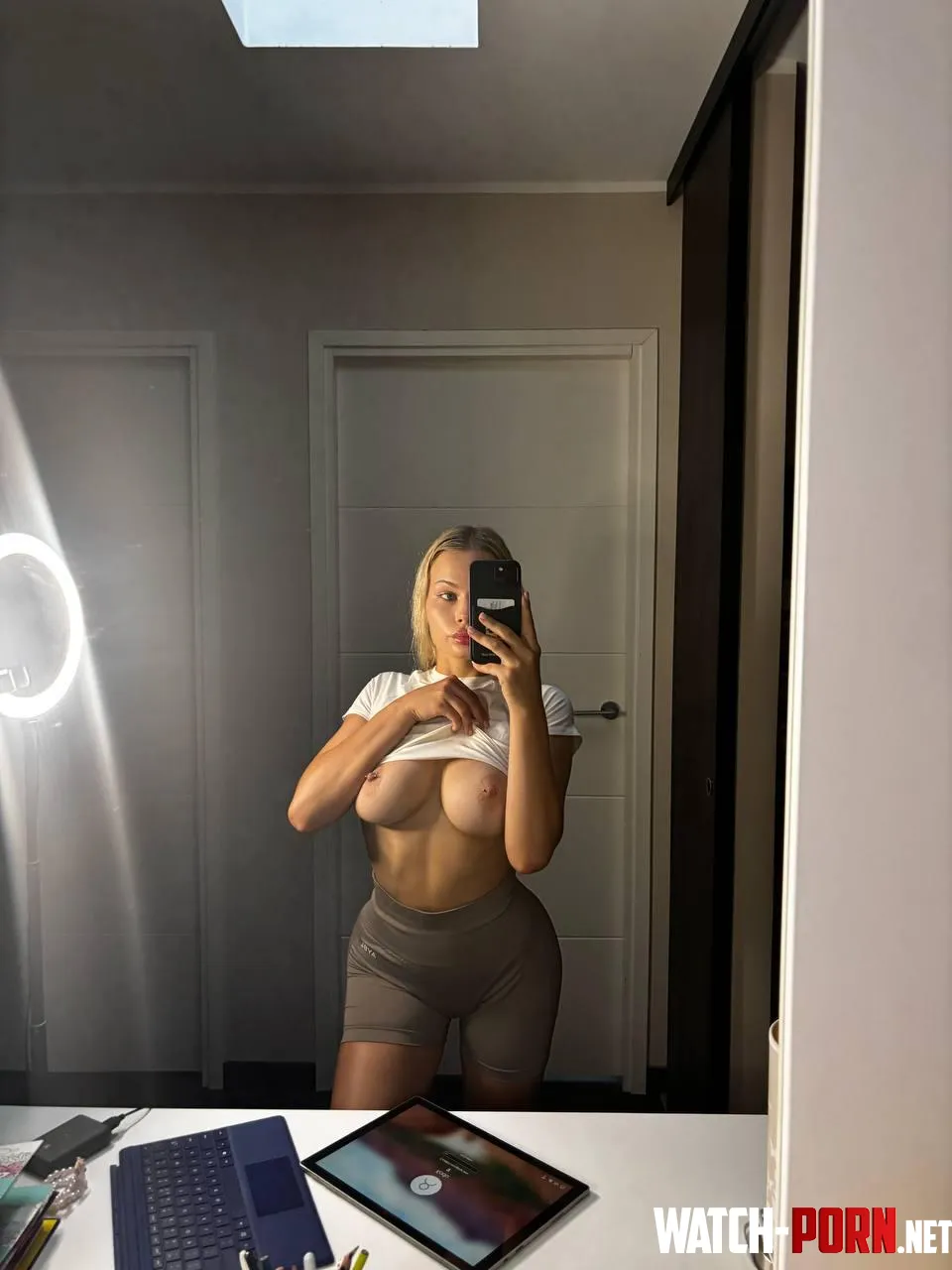 I just had a tough workout amp need to finish it up with some cardio by Naomixbby