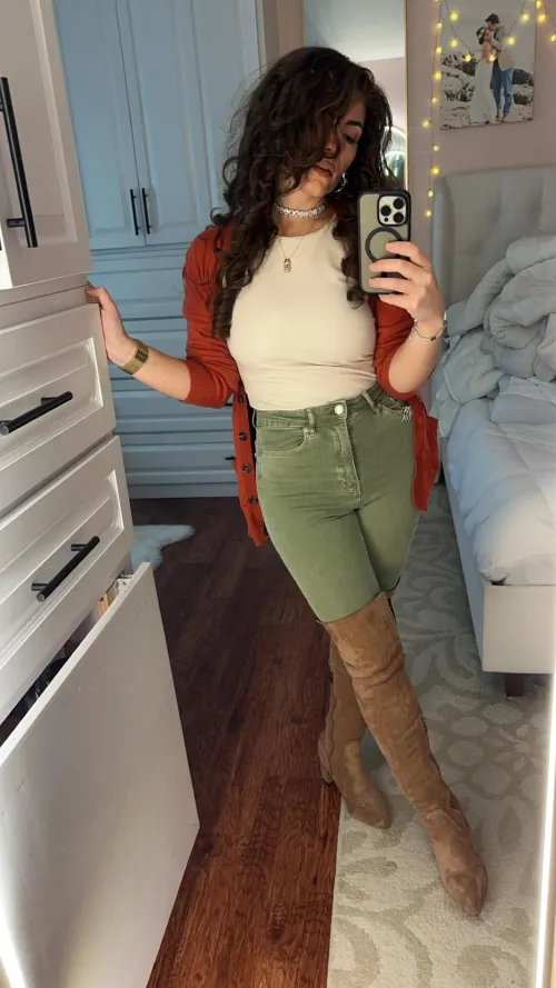 Thumbnail Elegance Defined: Classygirls Featured by LexGoEveryday