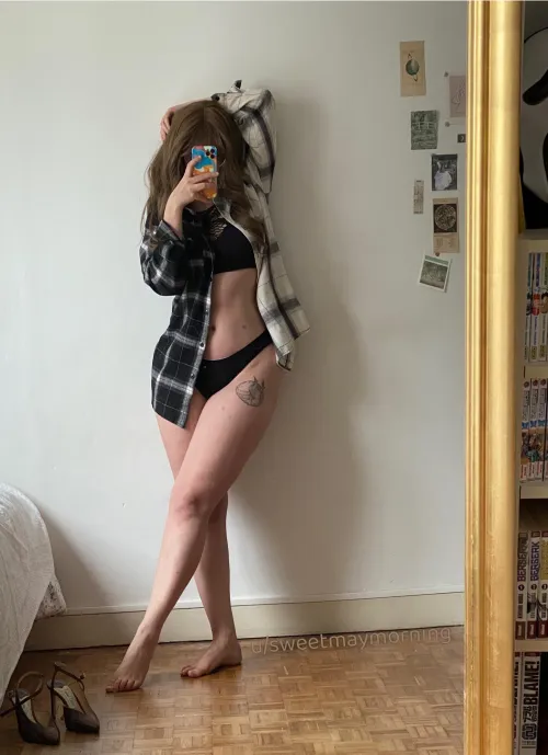 Thumbnail Grunge Music Girlies Want a Piece of the Pie: A PunkGirls Story by SweetMayMorning