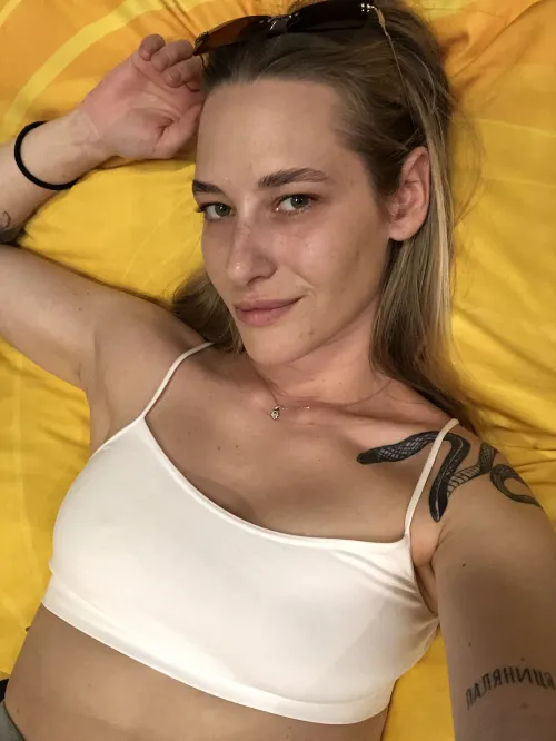 Thumbnail Mesmerized by My Eyes | SceneGirls