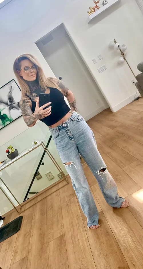 Thumbnail Mystery Unveiled: Behind the Clothes in a Mirror Selfie by JadeandJayce