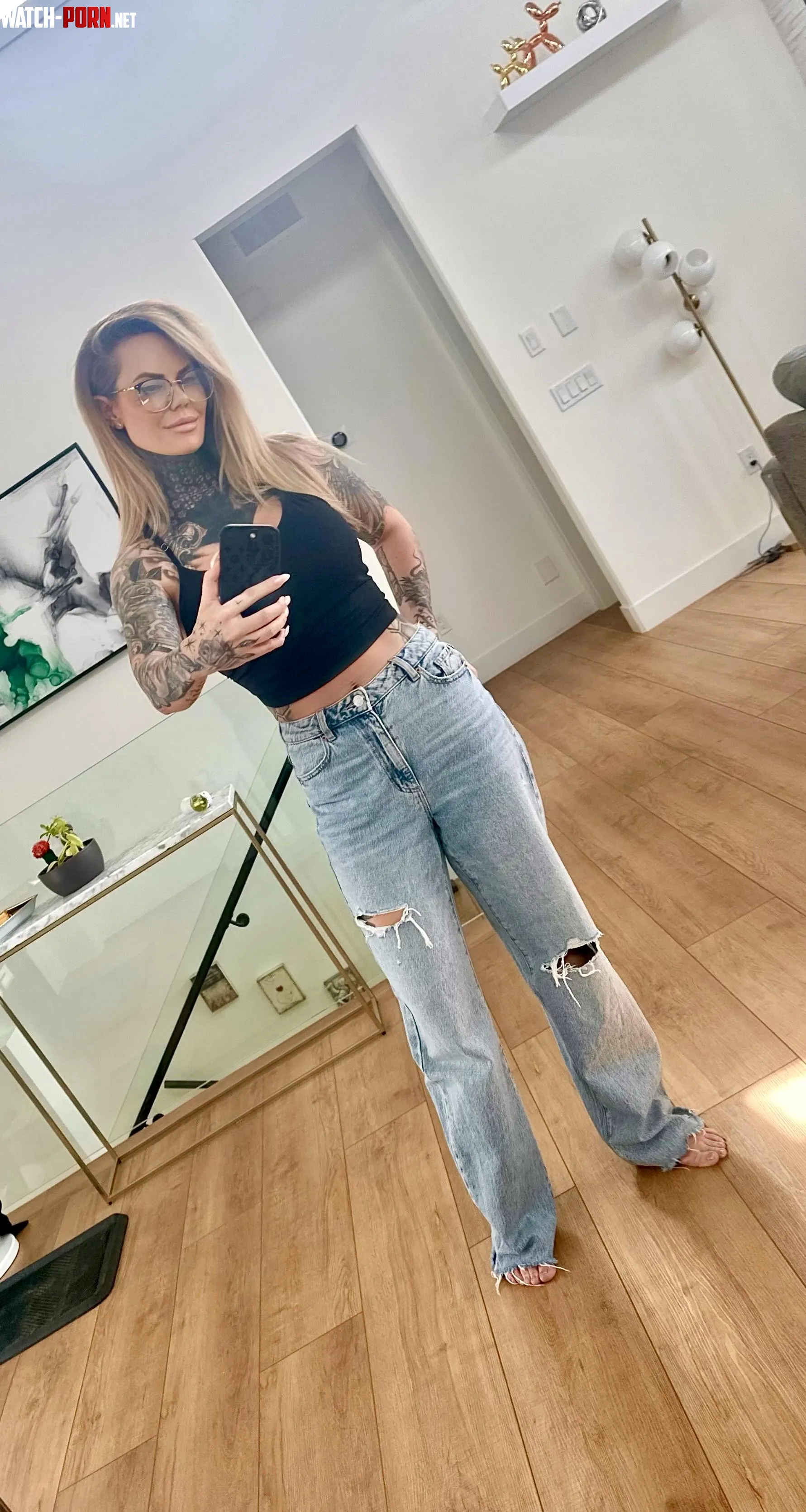 can you imagine whats behind these clothes  by JadeandJayce
