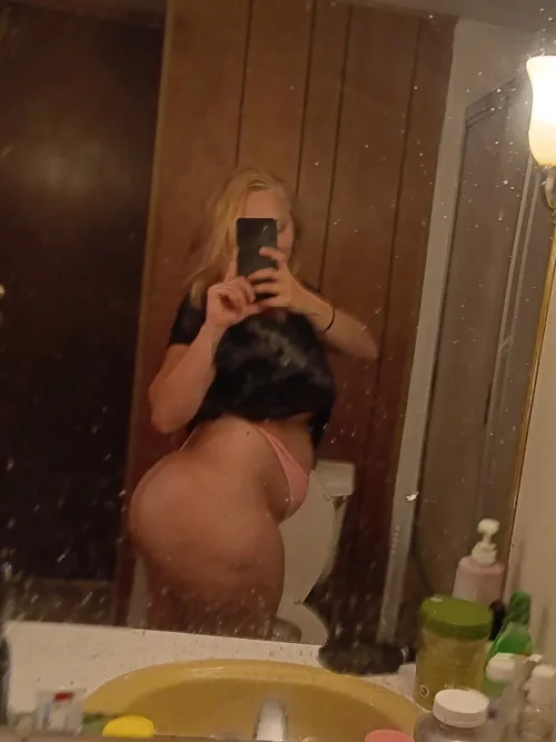 Thumbnail The Mystery of Wedgies Unfolds Naturally | [deleted]