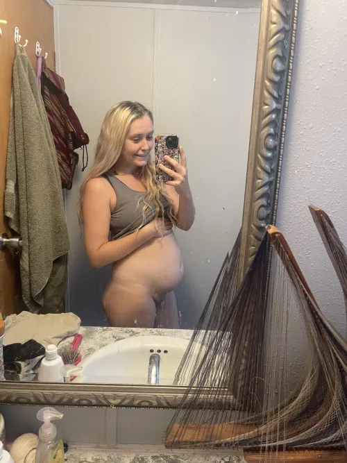 Thumbnail Playful at 15 Weeks: Candycakes14's Pregnancy Adventure