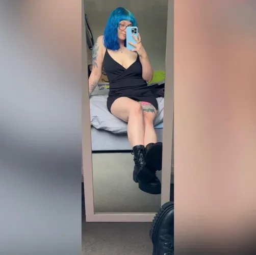 Thumbnail AndieHart98's Glamorous Touch: Little Black Dress On!