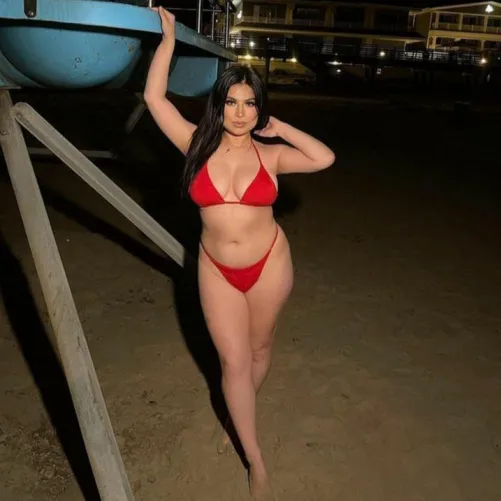 Thumbnail Romantic Night at the Beach: Creating Memories in Real Asian Settings