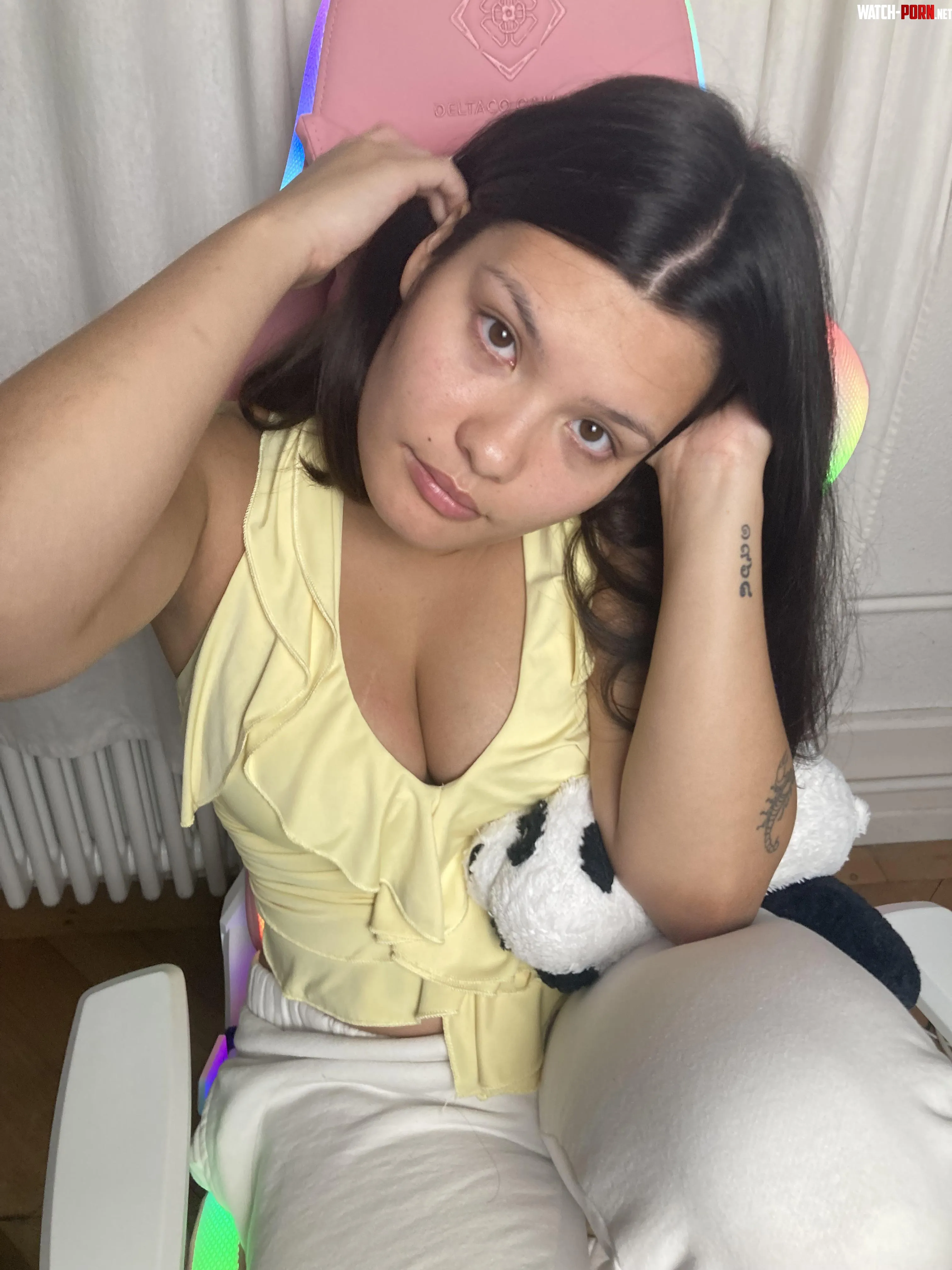 Would u lick on them n call me mommy by saucyyylips