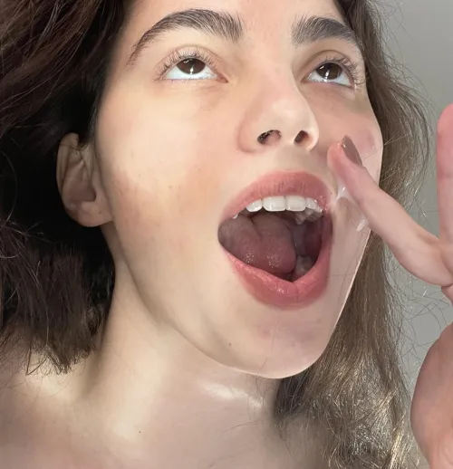 Thumbnail Quickie Pleasures: Exploring the Simplicity of Cumshots