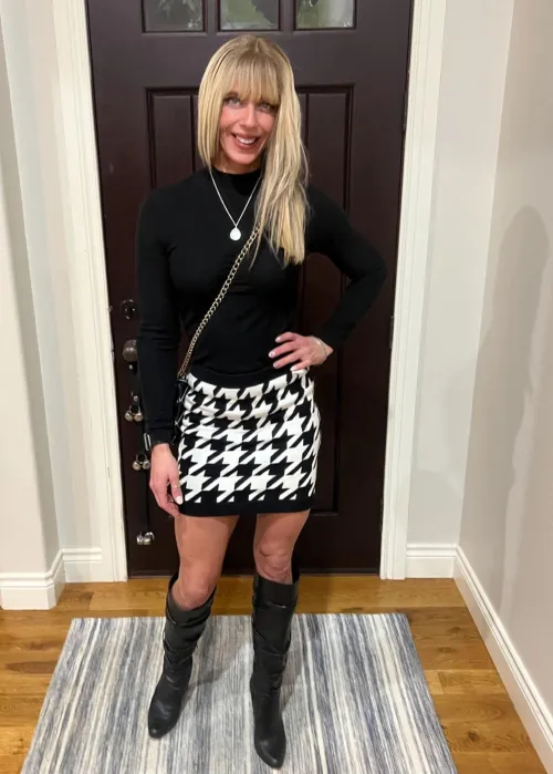 Thumbnail Girls Night: Gossip, Drinks, and Fun! | SavanahLinn