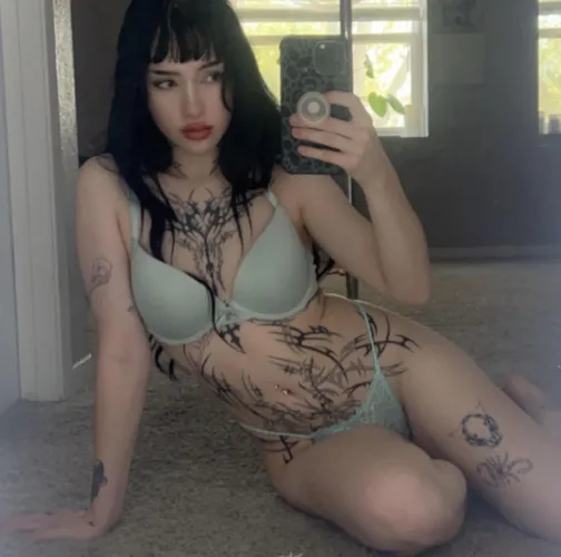 Thumbnail Cyber-goth's Mirror Selfie: Your Morning Vision Imagined